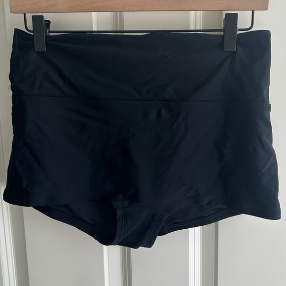 EUC Old Navy size M Black Swim Boy-Shorts for Women - Picture 2 of 4